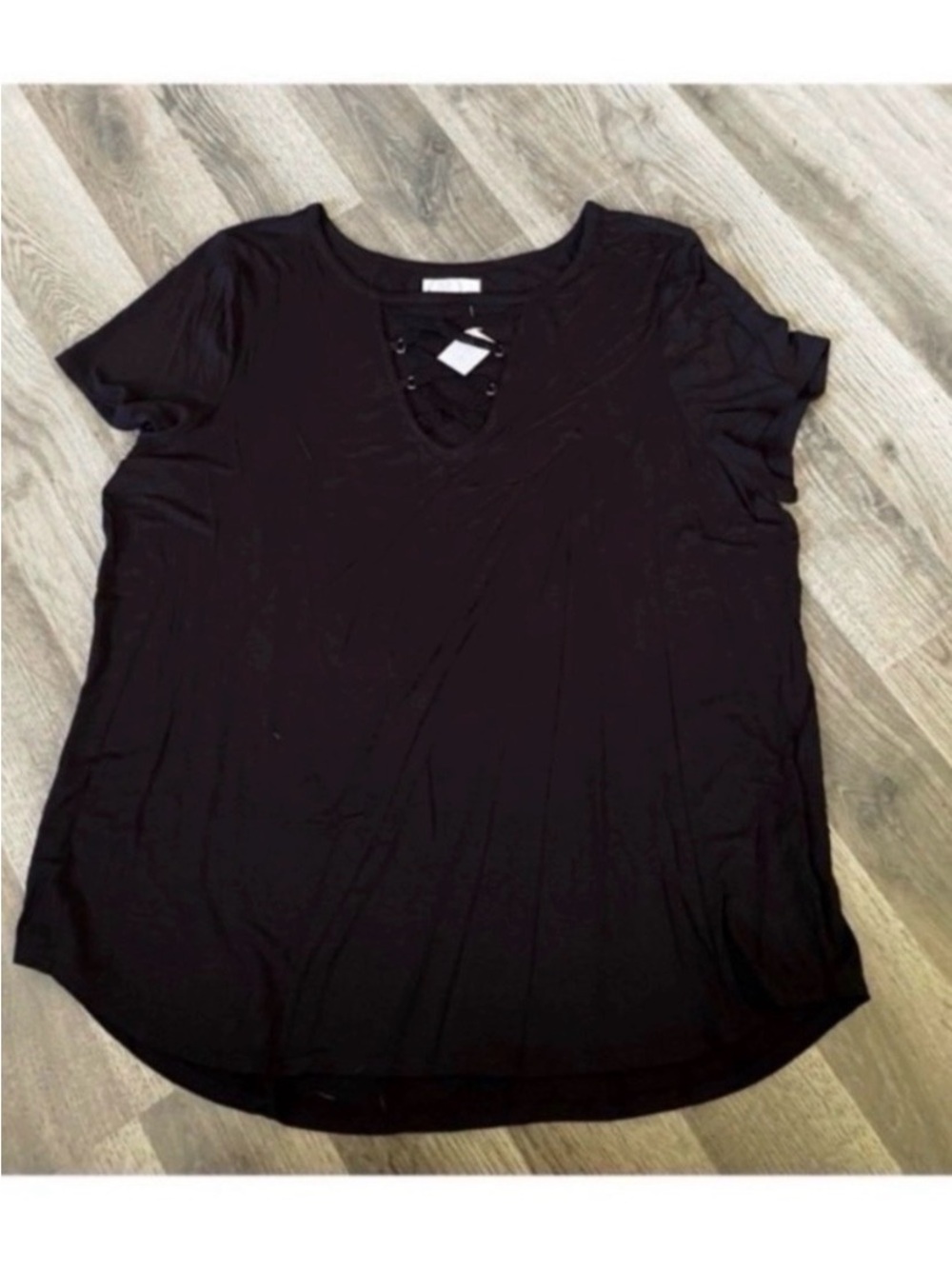 MAURICES Black Strappy T Shirt Size 1X New! - Picture 2 of 5